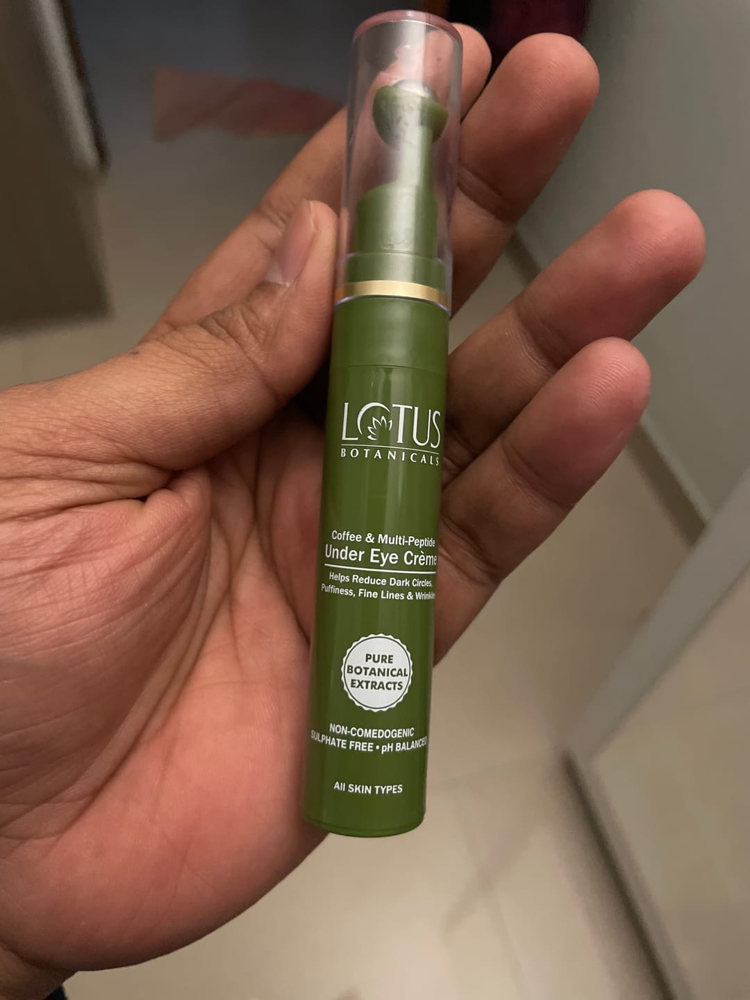 Customer photo review of Coffee and Multi-Peptide Under Eye Crème with Vitamin E