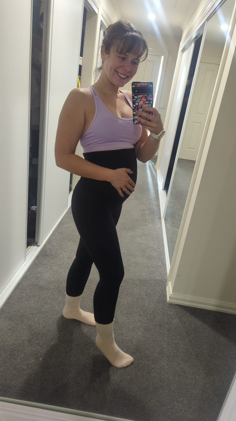 Customer photo review of pregnancy compression tight