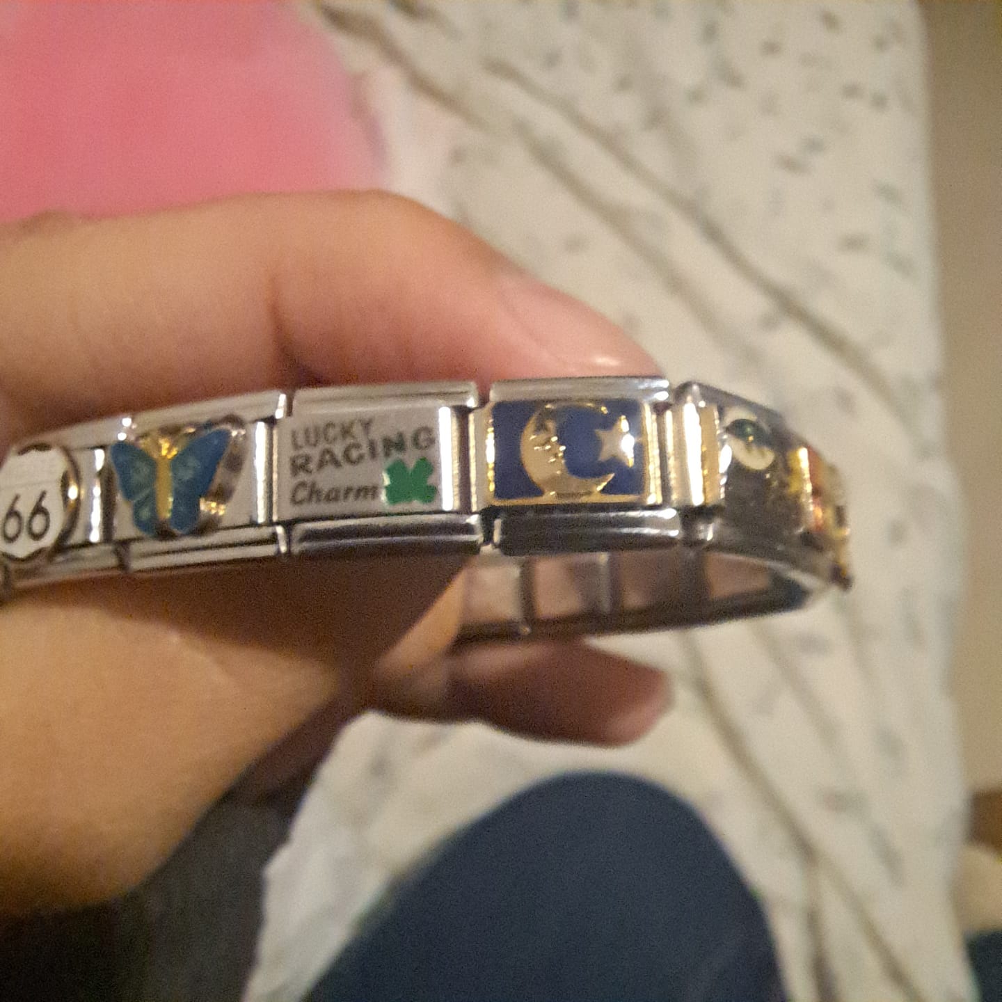 Customer photo review of Charm Luna Con Fondo Azul