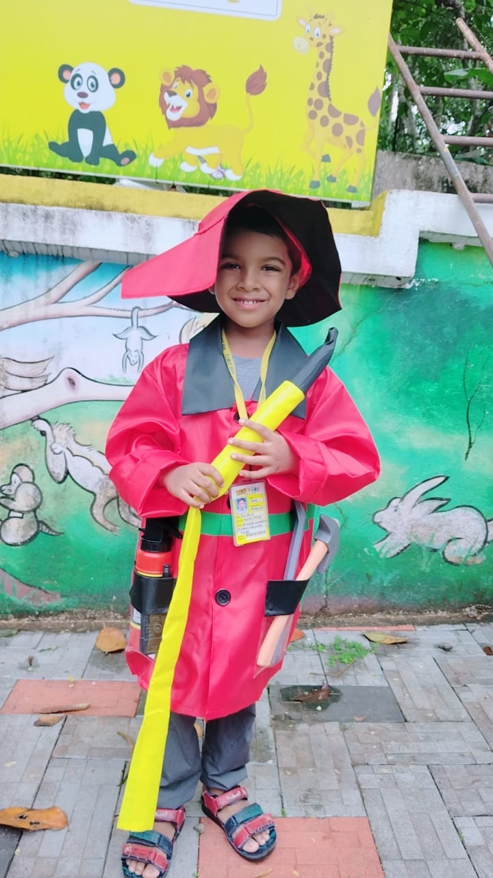 Customer photo review of Fire Fighter Costume Dress For kids