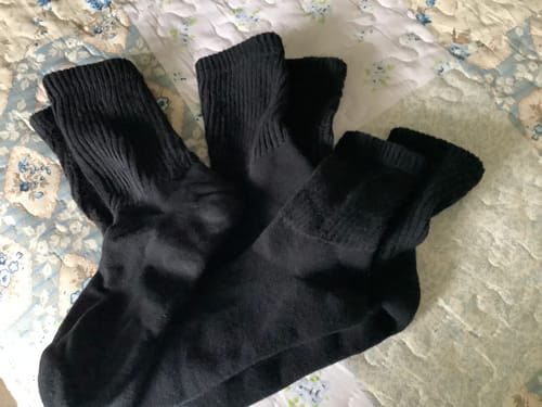 Customer photo review of Breathable Cotton Diabetic Socks, with Seamless Toe and Cushion Sole 6 Pack