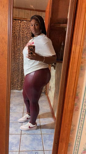 Customer photo review of Faux Leather Leggings up to 3XL (Burgundy)