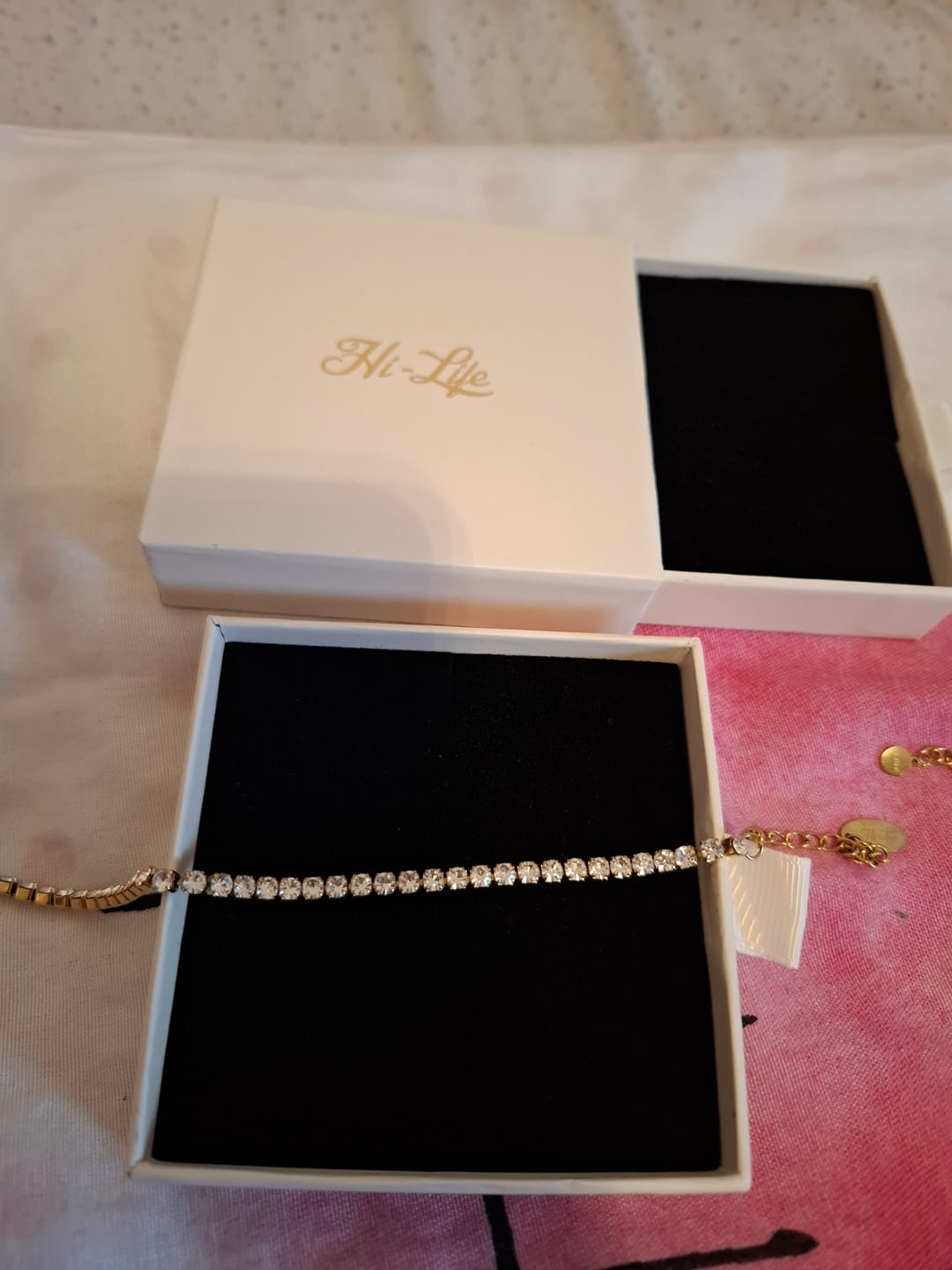Customer photo review of Hi-Life Tennis Armband 14K Vergoldet