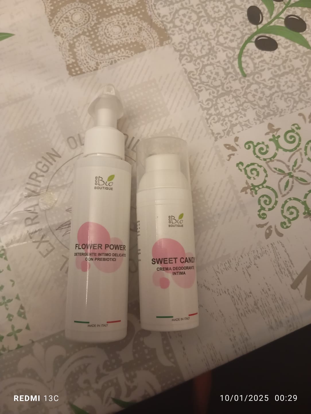 Customer photo review of V Skincare Kit