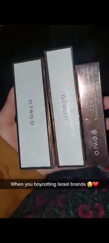 Customer photo review of O.TWO.O ULTRA LONGWEAR MATTE FOUNDATION