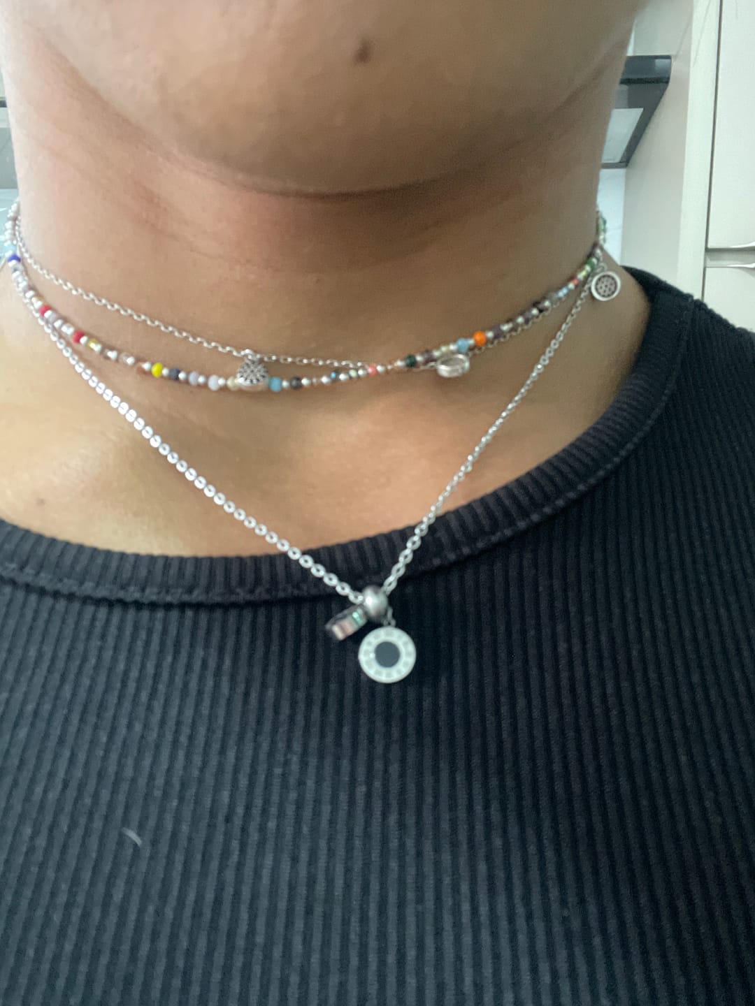 Customer photo review of Colar Gravatinha Athenas Banhado em Ouro 18k