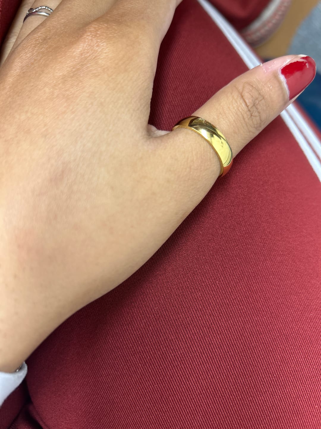 Customer photo review of Simple Band Ring