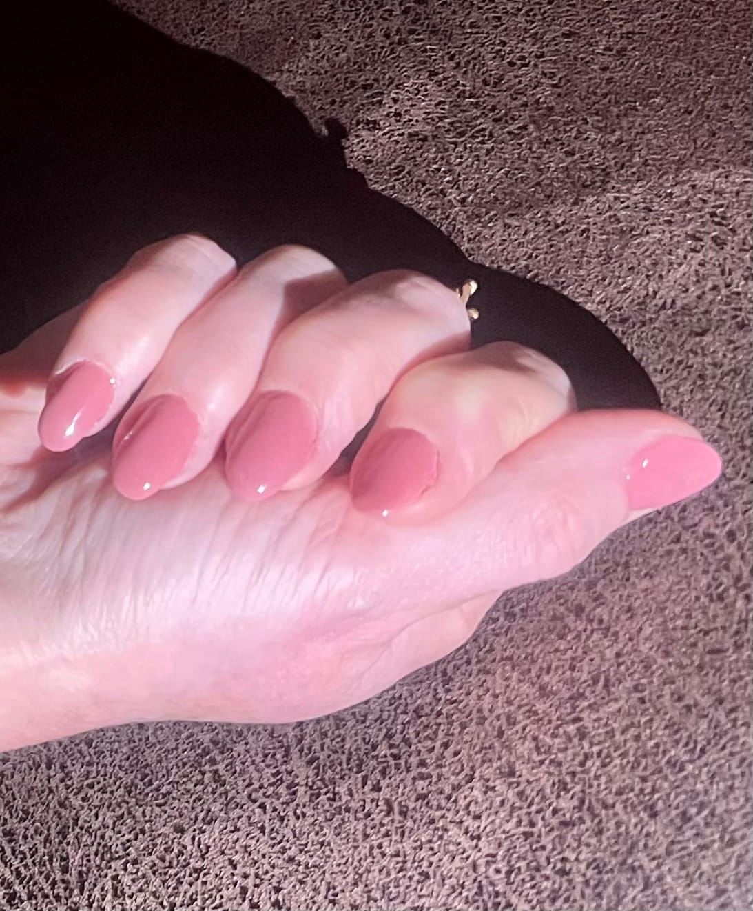 Customer photo review of Ruby Glitter Dipping Powder