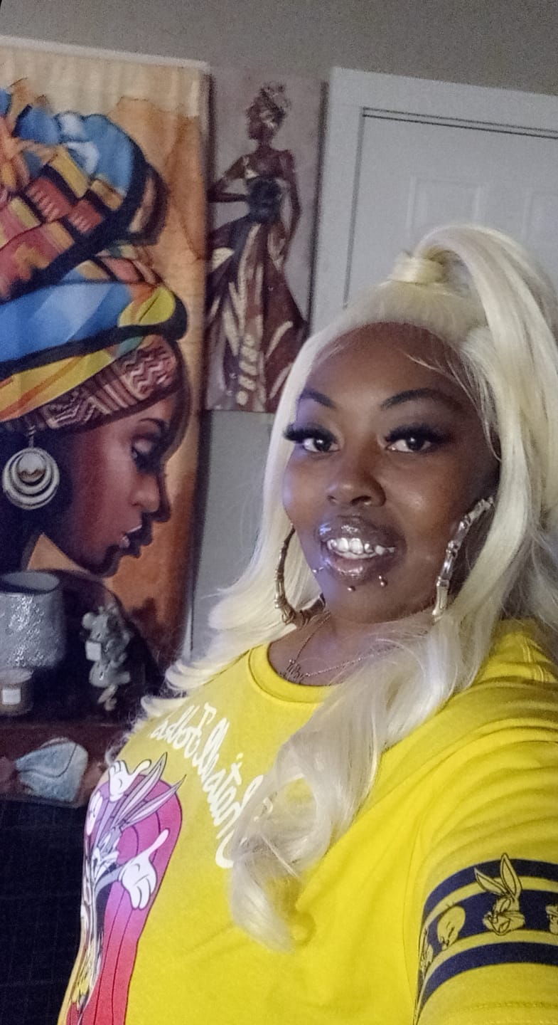 Customer photo review of Sensationnel Cloud 9 Synthetic 13X6 HD Lace Wig - GLENNA