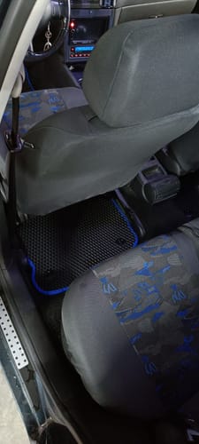 Vincent A. review of Auto Fußmatten nach Maß - Komplettset image 3 out of 5