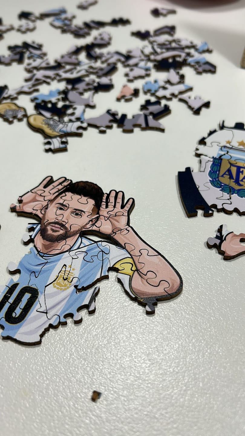 Customer photo review of Lionel Messi - Rompecabezas de Madera