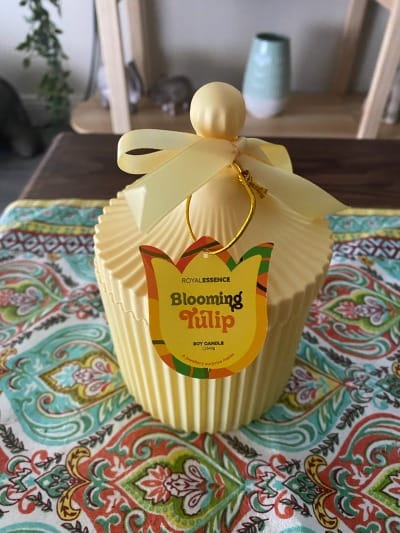 Customer photo review of Blooming Tulips (Candle)