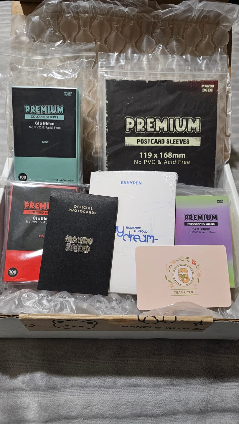 Customer photo review of COLORED PHOTOCARD SLEEVES - 61x91mm