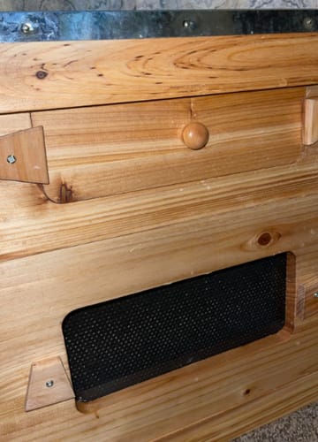 Customer photo review of BeeCastle Hives 10 Frame 2 Layer Wax Coat Cedar Wood Beehive Kit with 1 Honey Super Acrylic Window Bee Box and 1 Deep Viewing Window Box, Pine Wooden Frames, and Beeswax-Plastic Foundation