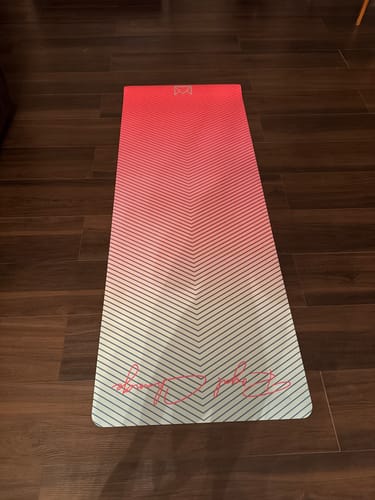 Customer photo review of LIMITED EDITION Royal Change Gradient Yoga Mat | 5MM