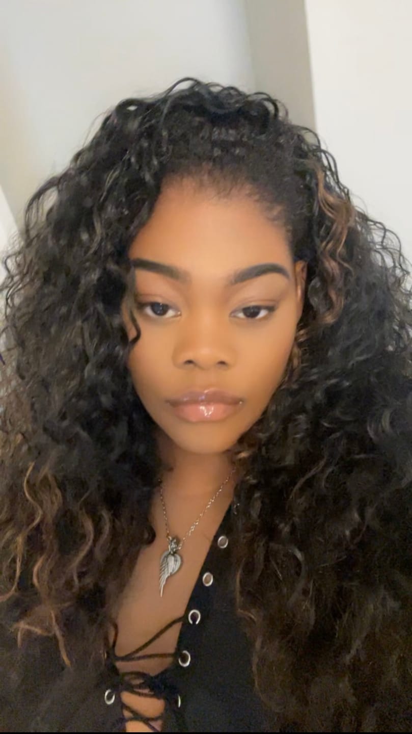 Customer photo review of Vanessa Express Weave Half Wig LAS MOGAN