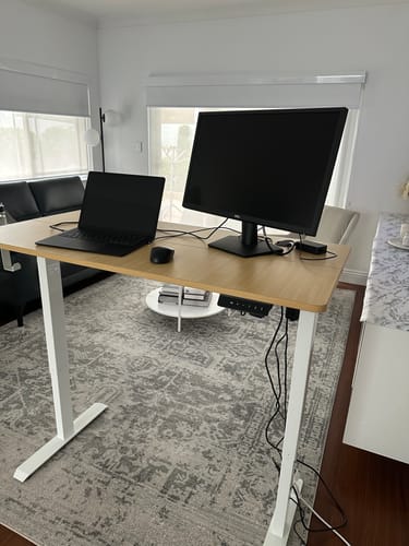 Customer photo review of Advwin Adjustable Height Electric Standing Desk 120cm