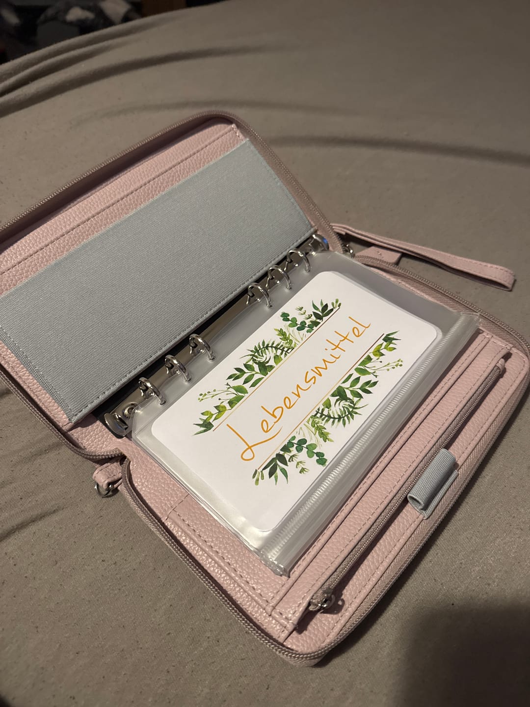Customer photo review of A6 Premium ZIP Binder