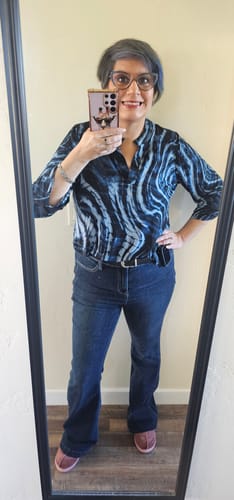 Customer photo review of Navy & White 3/4 Sleeve Lizzy Top