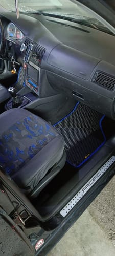 Vincent A. review of Auto Fußmatten nach Maß - Komplettset image 1 out of 5