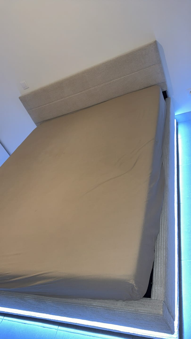 Customer photo review of Lit coffre avec led - DARMON