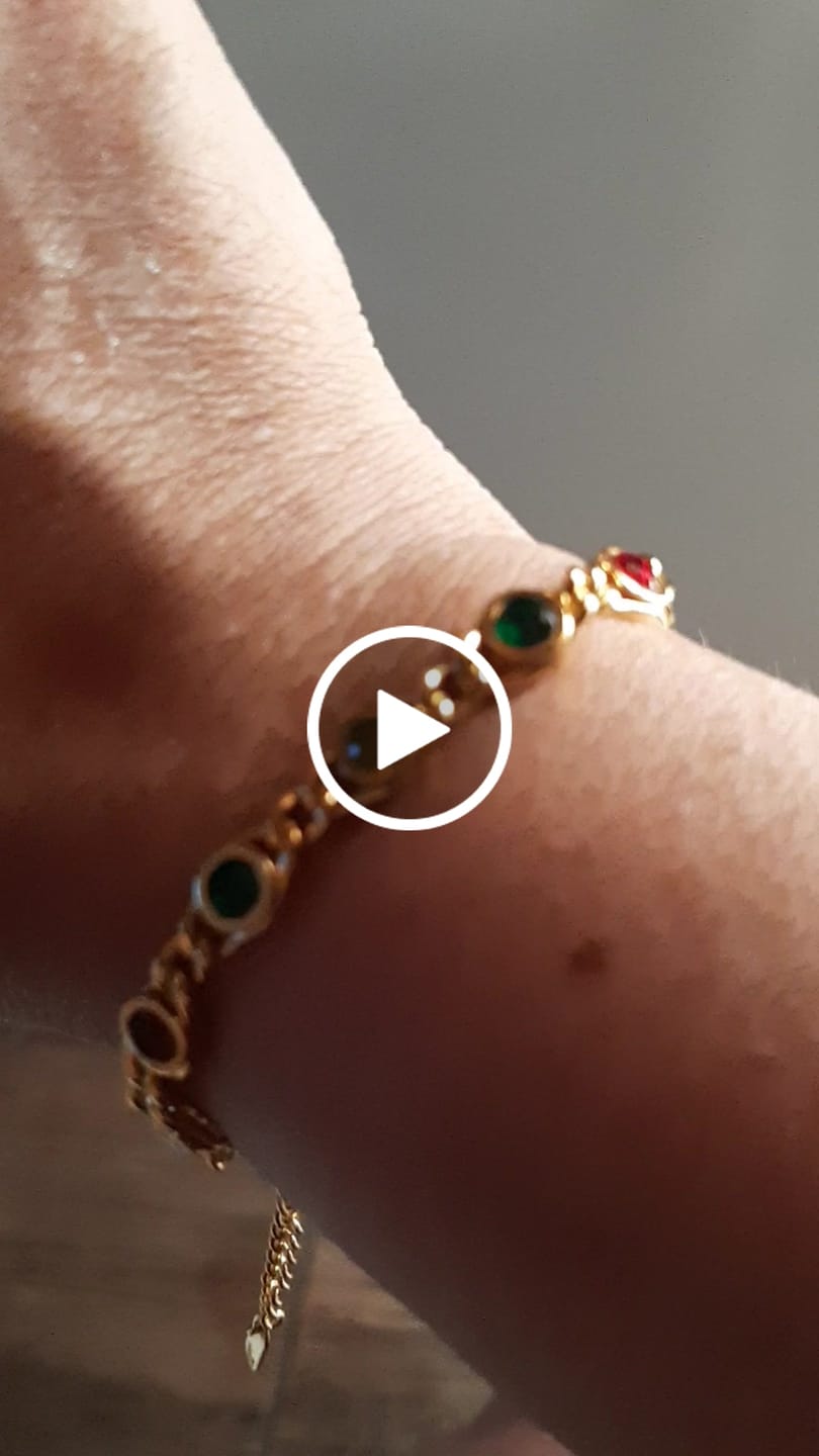 Customer video review of Pulseira Chloé Banhado em Ouro 18k