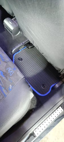 Vincent A. review of Auto Fußmatten nach Maß - Komplettset image 4 out of 5