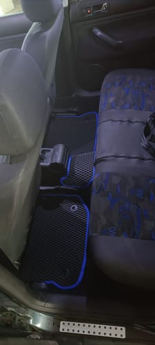 Vincent A. review of Auto Fußmatten nach Maß - Komplettset image 5 out of 5