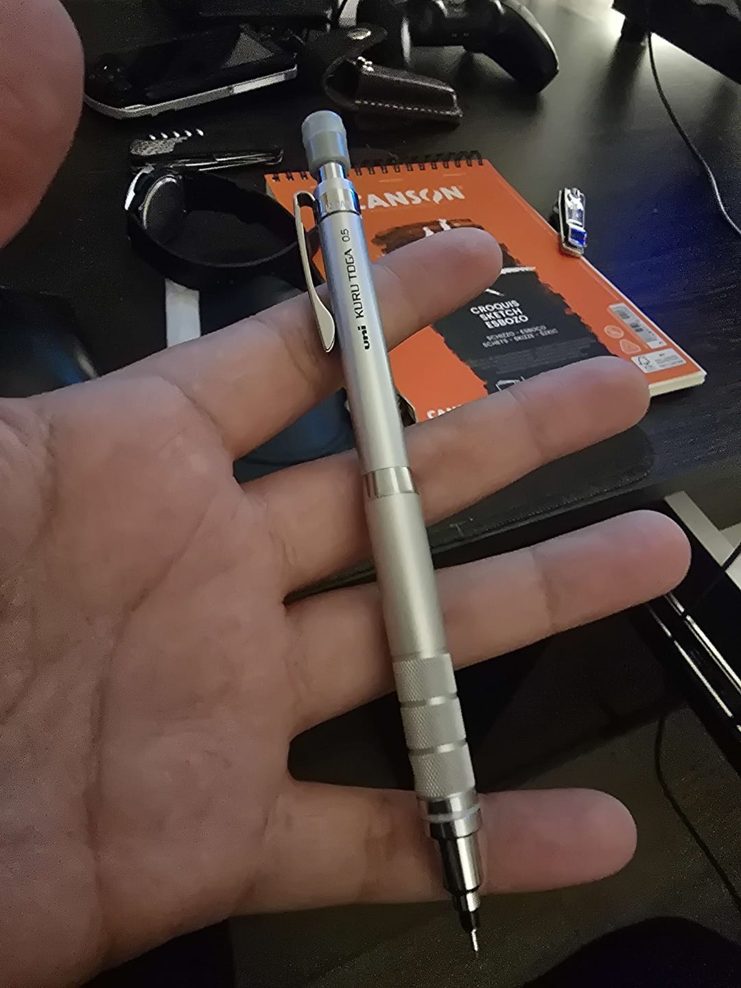 Customer photo review of Uni Kuru Toga - Portaminas Roulette 0,5 mm