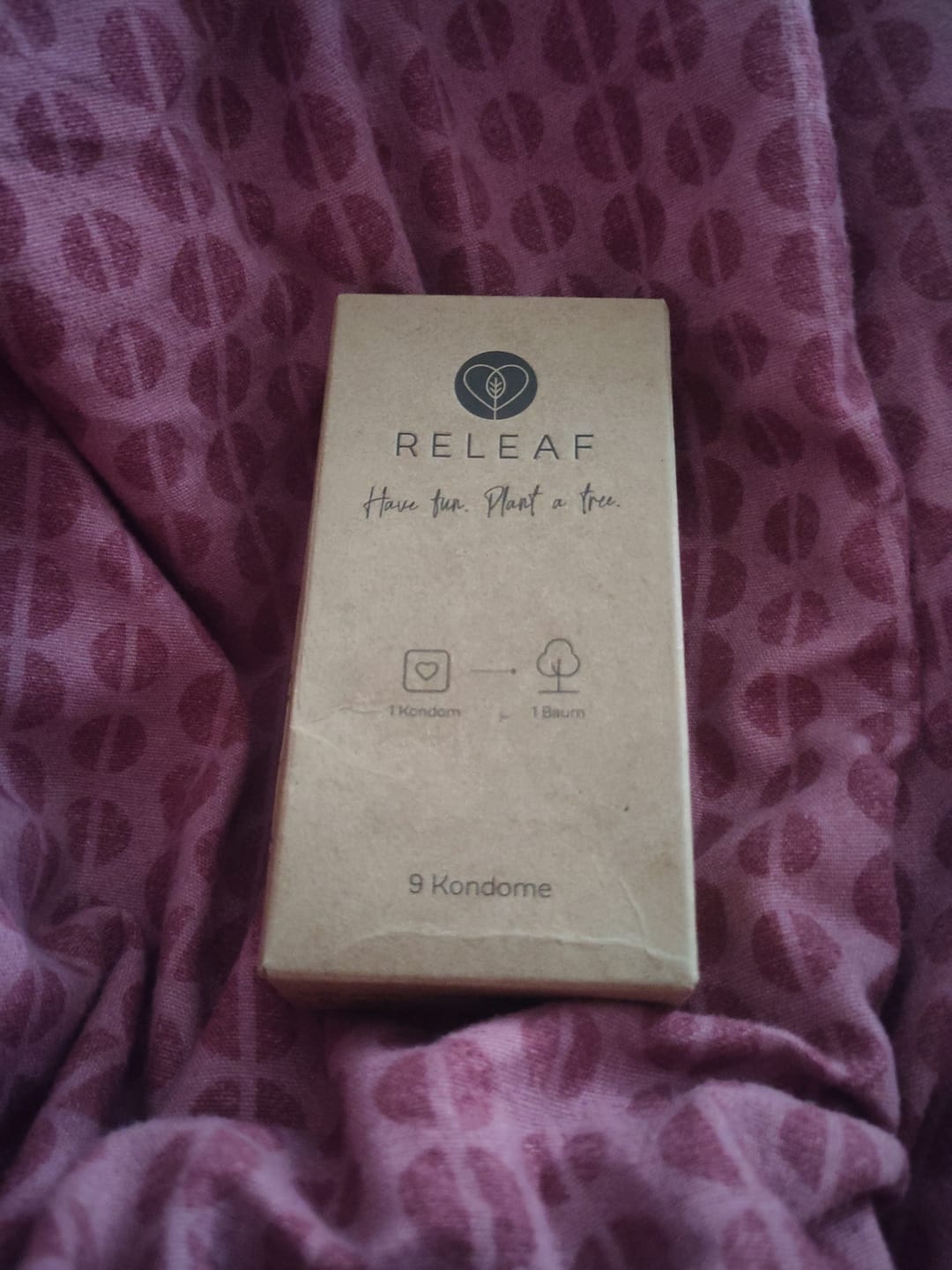 Customer photo review of Releaf | Baumpflanzende Kondome