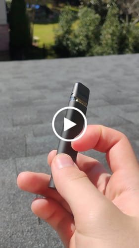 Customer video review of Tier 2 Live Hash Rosin Disposable Vape