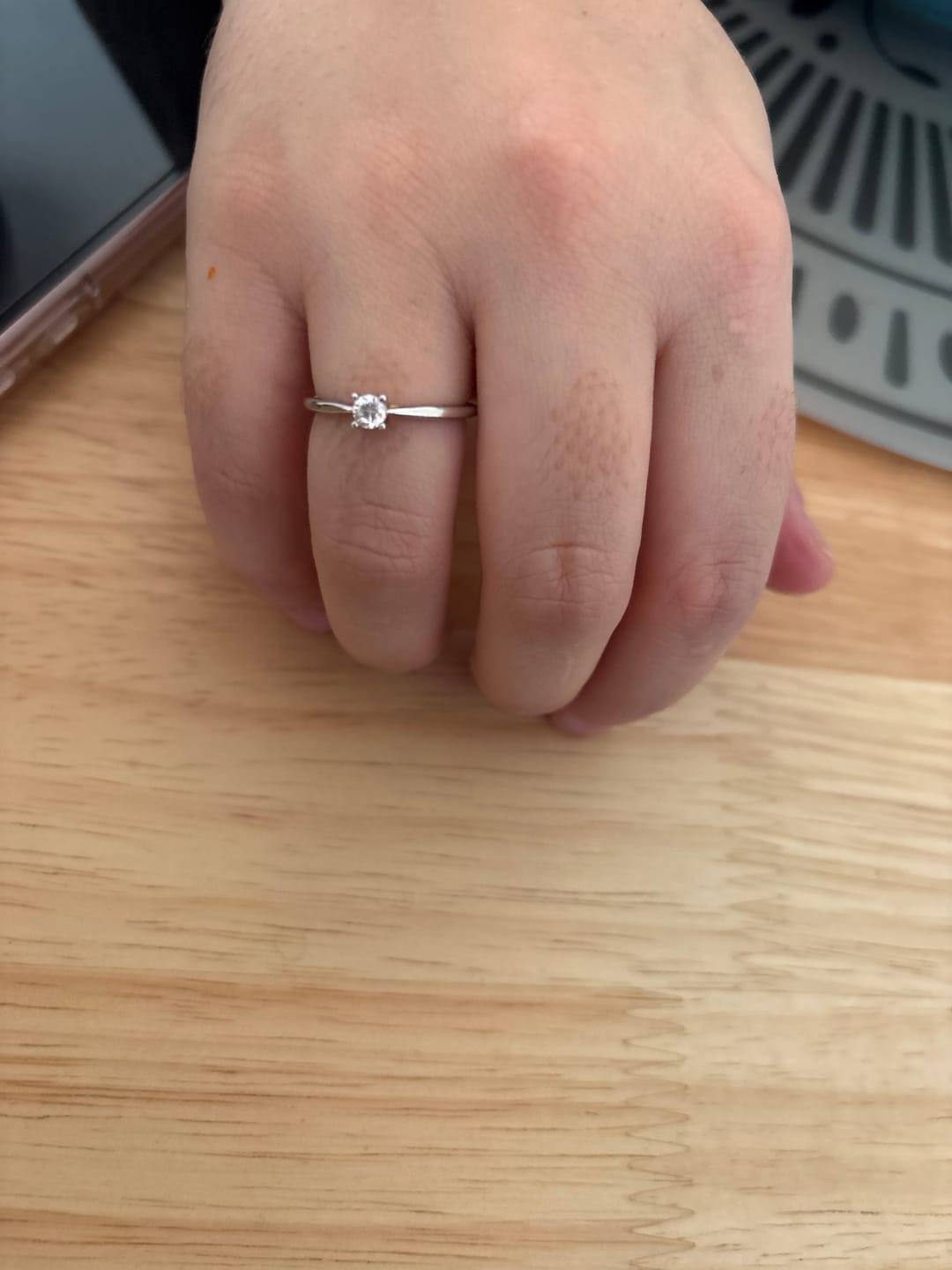 Customer photo review of Anillo Circonita Solitaria