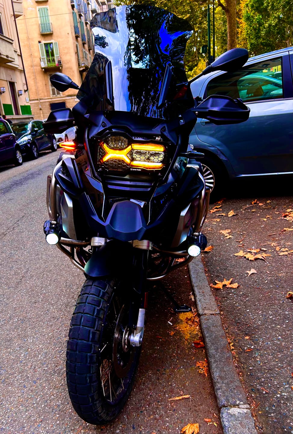 Customer photo review of Headlight Guard Kit BMW R1200/1250 GS / ADVENTURE LC (Liquid Cooled) - [Patent Pending]