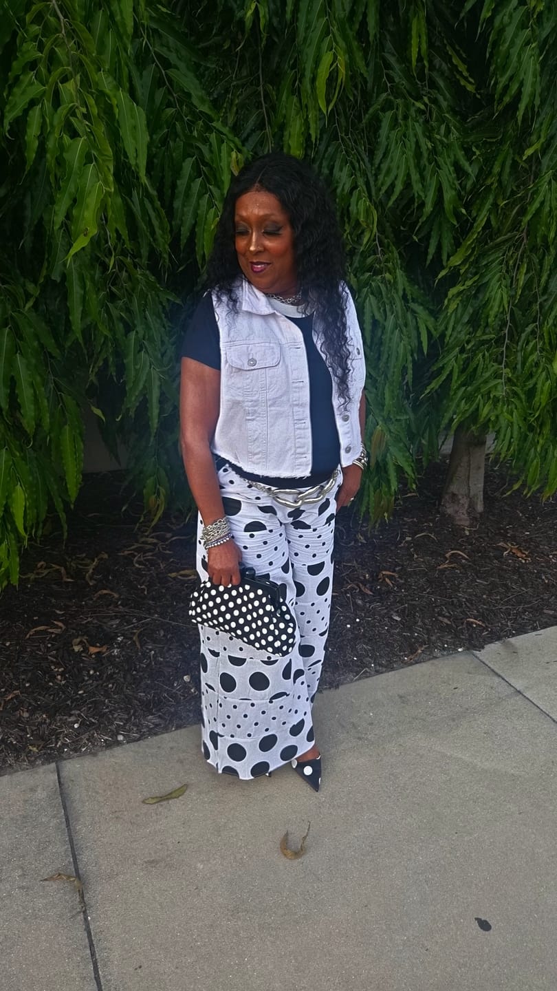 Customer photo review of High Waisted Loose Contrast Color Elasticity Pockets Polka-Dot Split-Joint Pants Trousers