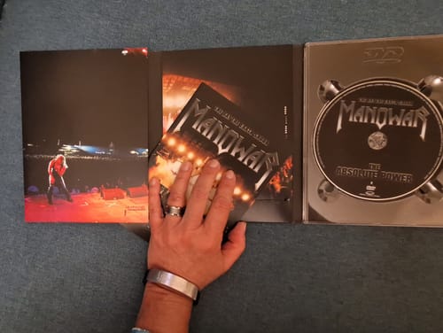 Customer photo review of Manowar DVD Double The Day The Earth Shook - The Absolute Power
