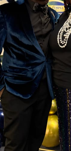 Customer photo review of Ties2you Black Green White Novelty Pattern Mens Pre-tied Bowtie Feather Bow Ties