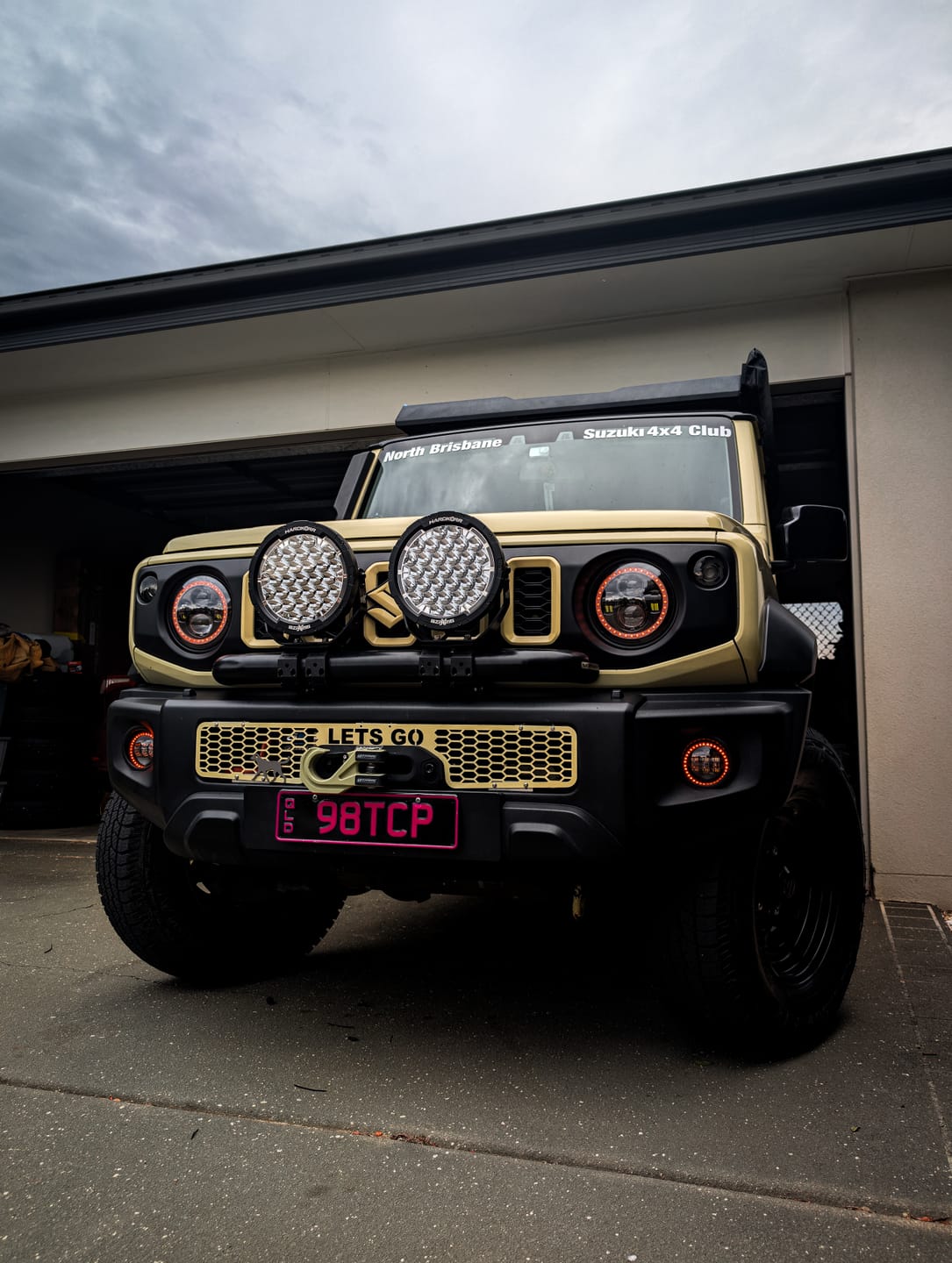 Customer photo review of 7" 'Halo' LED Colour Chasing Headlights