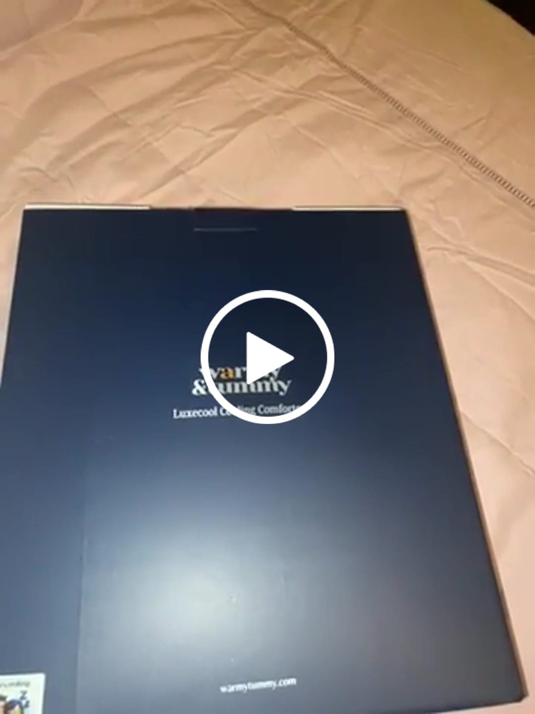 Customer video review of Luxecool™ Ultra-Lightweight Cooling Down Blanket