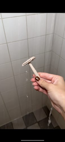 Customer photo review of Sofie Shave