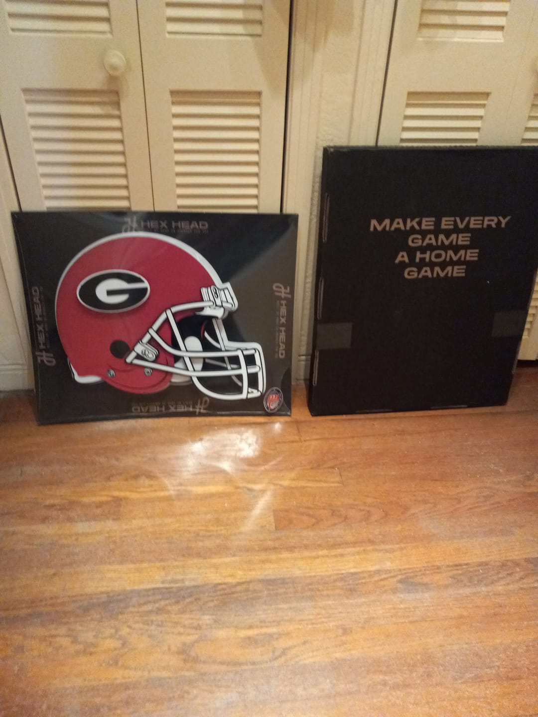 Customer photo review of BLITZ COLLECTION - 8 LAYER Georgia Bulldogs 3D Vintage Metal Wall Art
