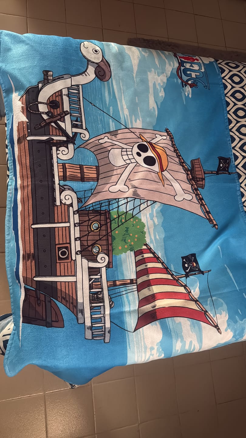 Customer photo review of Toalla One Piece Going Merry