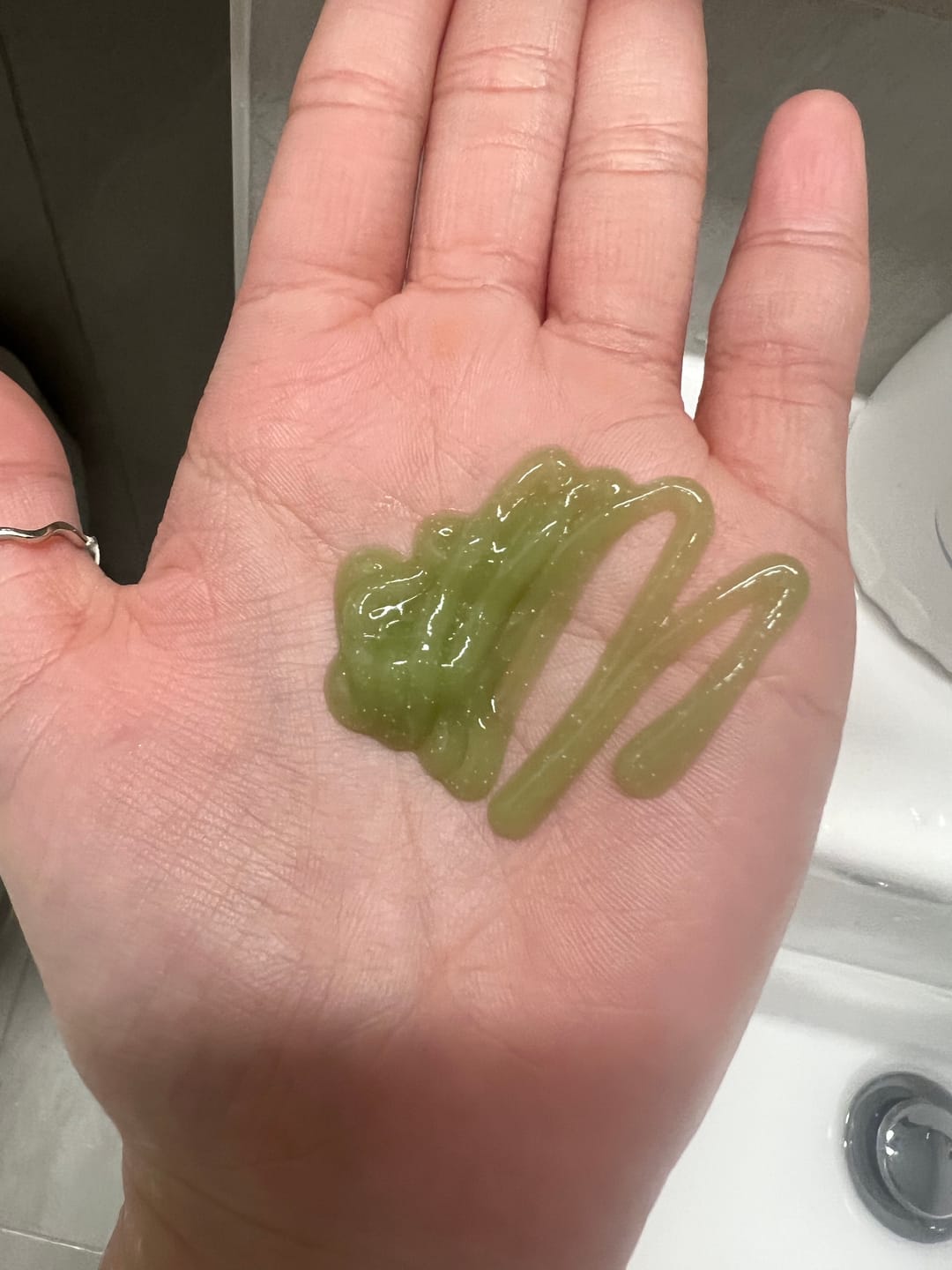 Customer photo review of Madeca Matcha Toning Peeling Gel 150ml