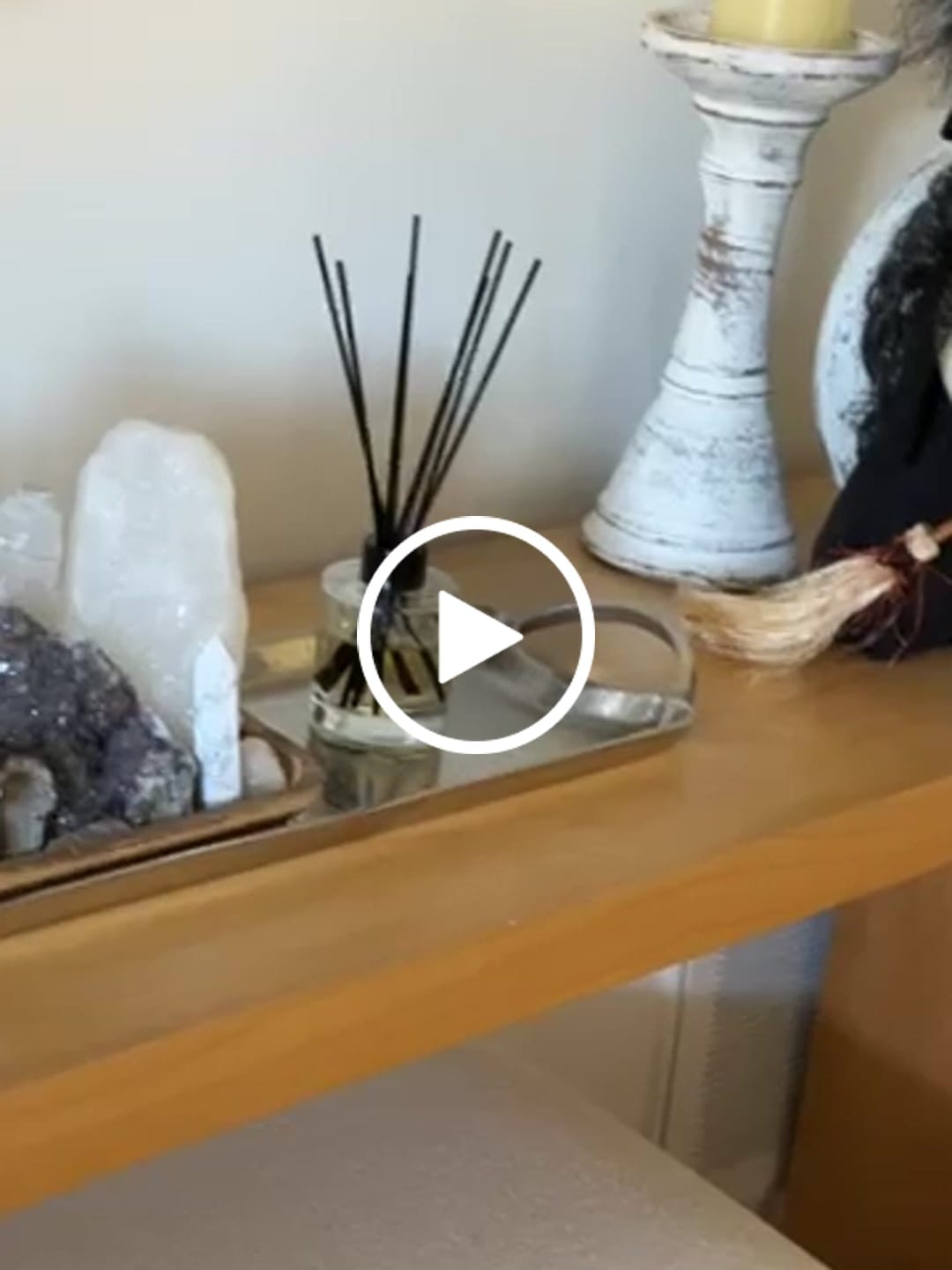Customer video review of SANTAL -  5 FL OZ REED DIFFUSER