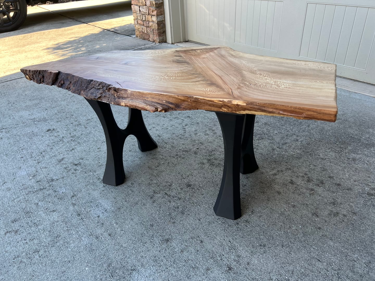 Customer photo review of Bench Legs 103 Haru 16" H for Dining Live Edge Tabletop