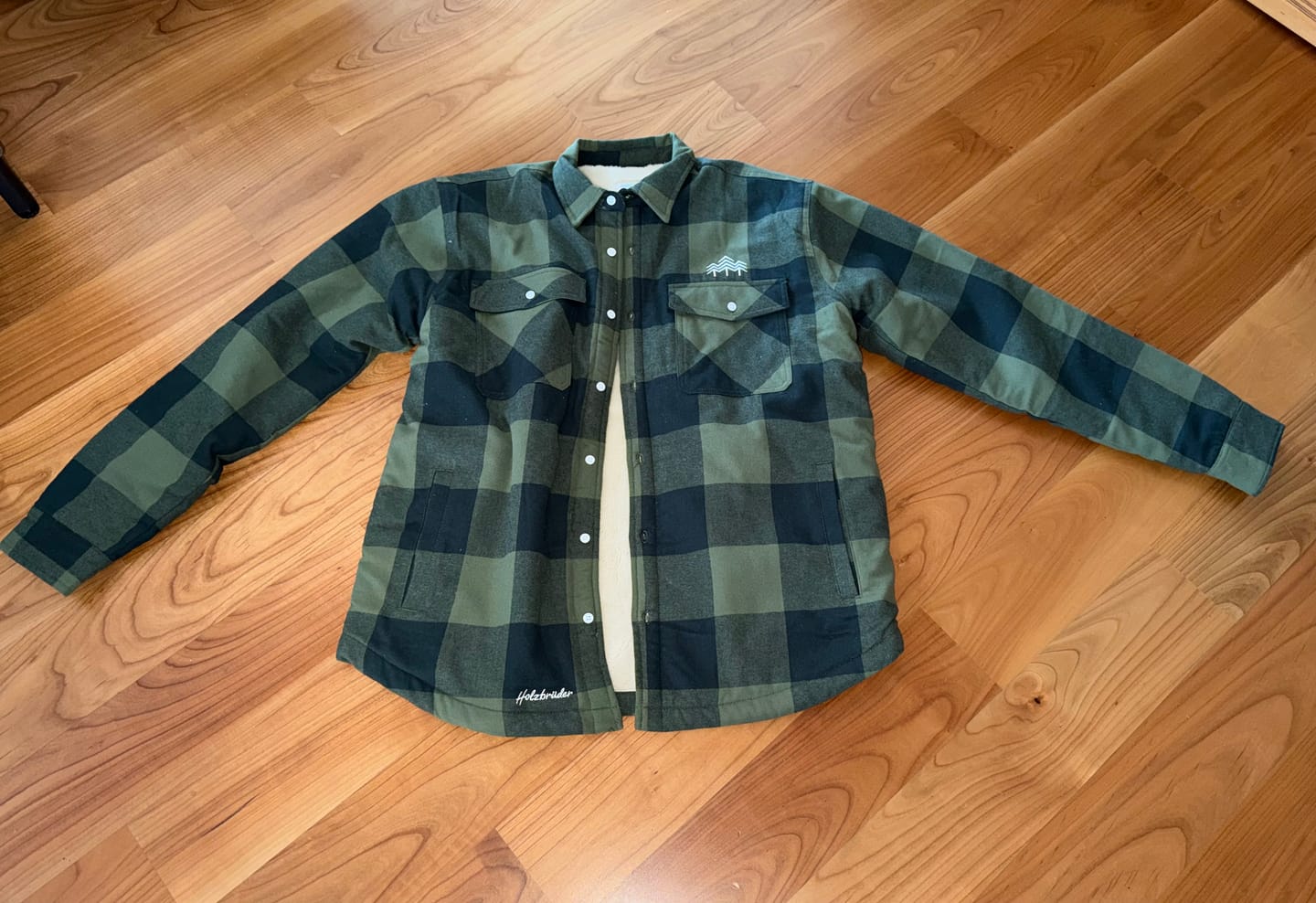 Customer photo review of Holzbrüder® Flanelljacke – Outlander (Green-Pine)