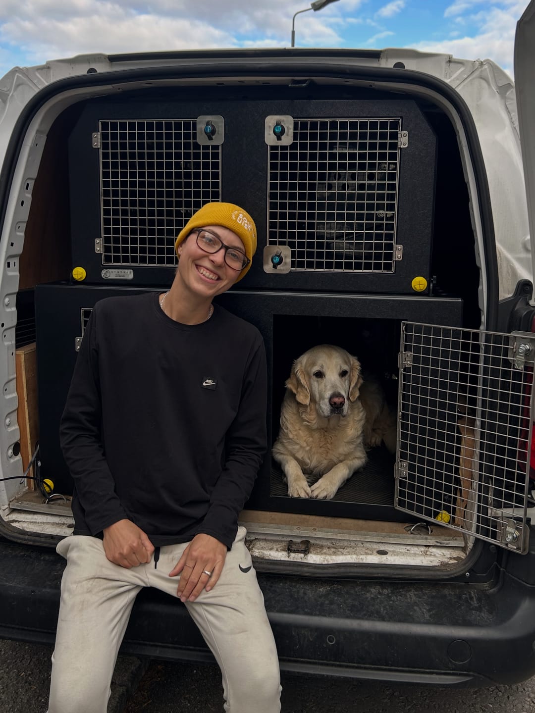 Customer photo review of Dog Van Kit | Citroën Berlingo | 2008-Present | Double stack | DT VS1