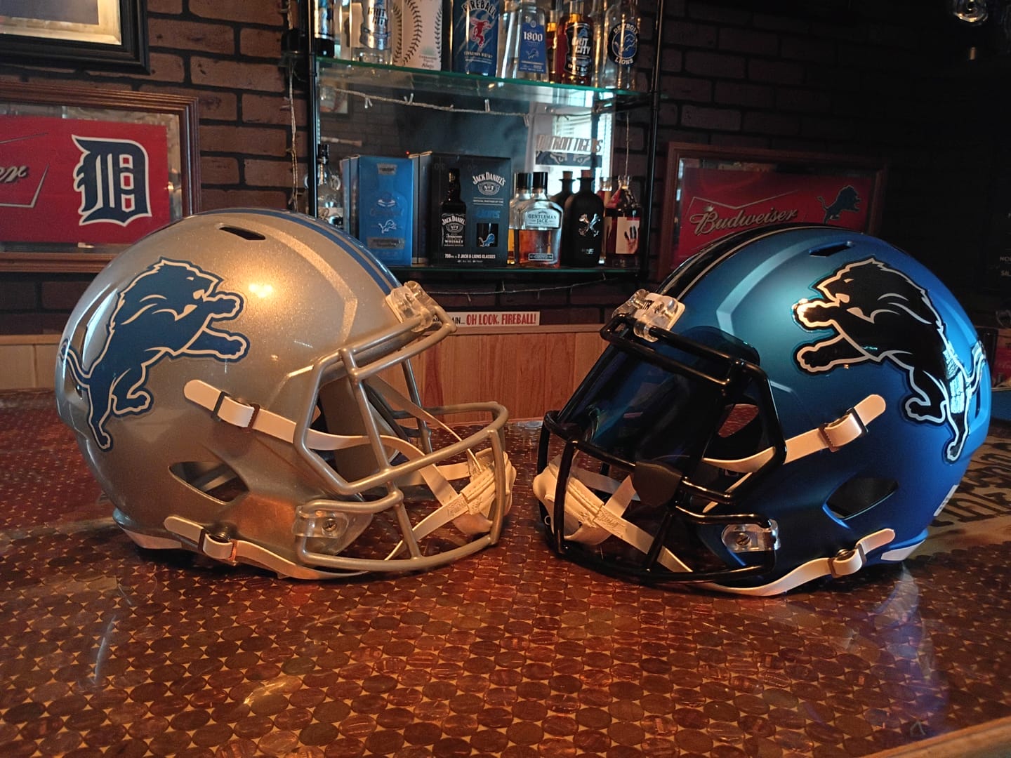 Customer photo review of Detroit Lions Riddell Speed Replica Helmet - Blue Alternate 2024