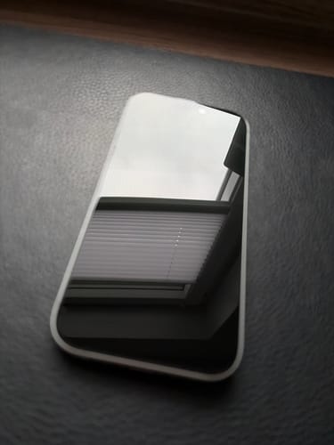 undefined review of 3 in 1 Schutzfolie - iPhone image 1 out of 1