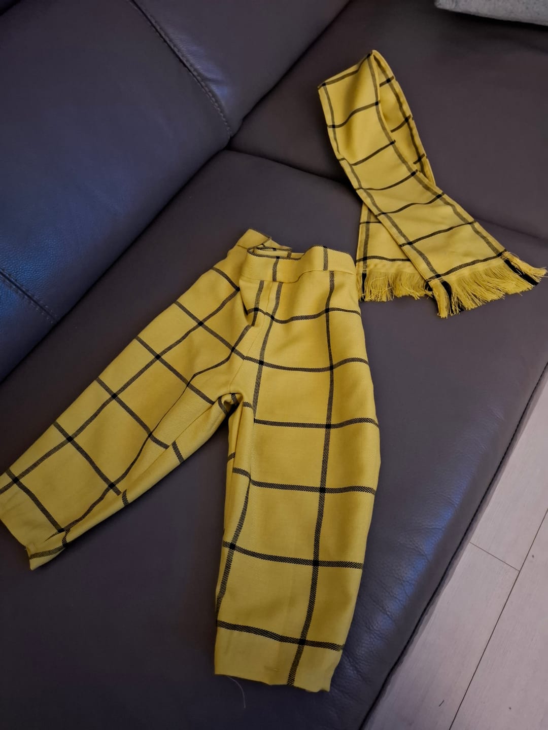 Customer photo review of Yellow Checkered PolyViscose Fabric