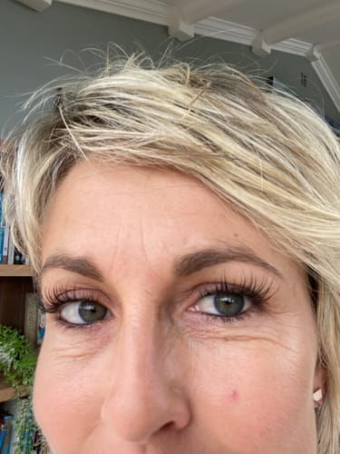 Customer photo review of Venus Lash Kit